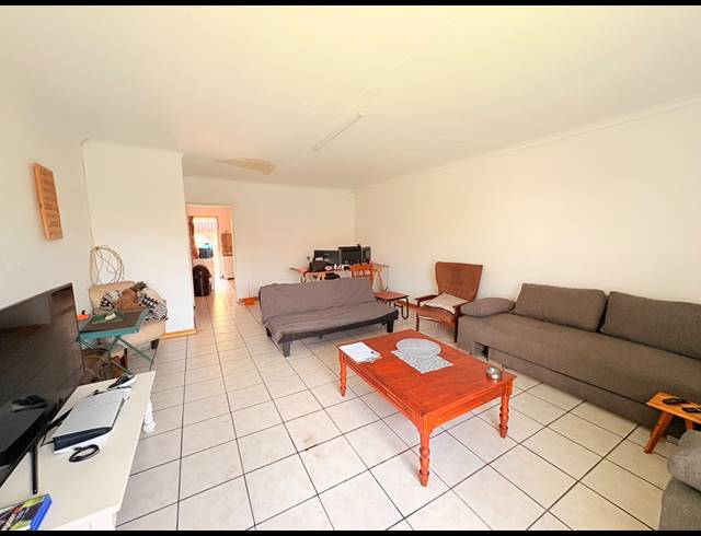 2 BEDROOM TOWNHOUSE FOR SALE IN DUNCANVILLE